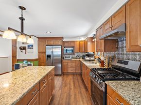 1495 W Royalston Rd, Athol MA 01331