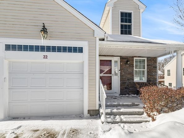 22 Fox Run Rd 22, Blackstone MA 01504