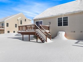 22 Fox Run Rd 22, Blackstone MA 01504