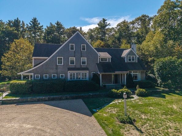 4 Tara Rd, Essex MA 01929