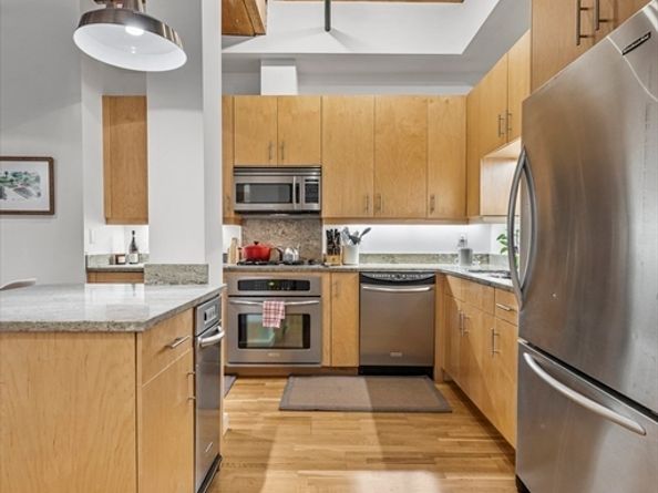 101 Broad St 3B, Boston MA 02110