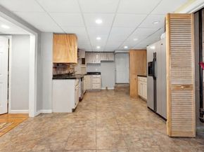 70 Walnut St, Quincy MA 02171