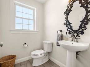 718 Main St, West Newbury MA 01985