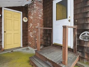 28 Surrey Rd, Salem MA 01970