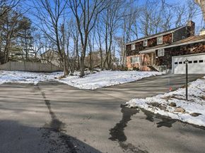 28 Surrey Rd, Salem MA 01970