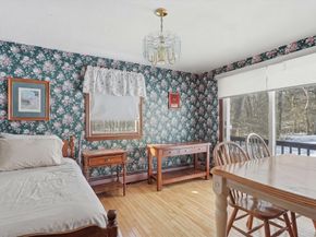 28 Surrey Rd, Salem MA 01970