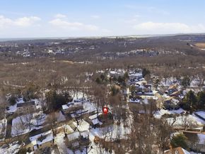 28 Surrey Rd, Salem MA 01970