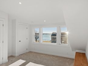 55 Mansfield St B, Gloucester MA 01930