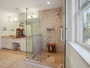 27 Ox Pasture Ln, Cohasset MA 02025