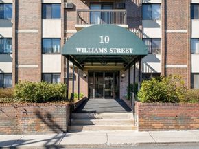 10 Williams St 45, Watertown MA 02472