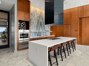 682 Atlantic Ave 39L, Boston MA 02111