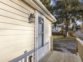 55 South St, Athol MA 01331