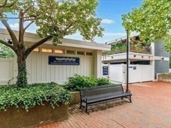 6 Whittier Place 9E, Boston MA 02114