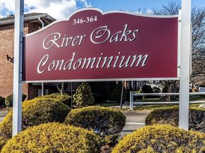 360 Neponset Street 702, Canton MA 02021