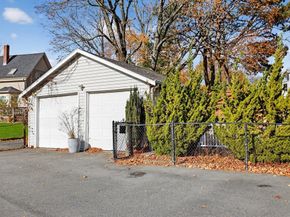 397 Ash St, Brockton MA 02301