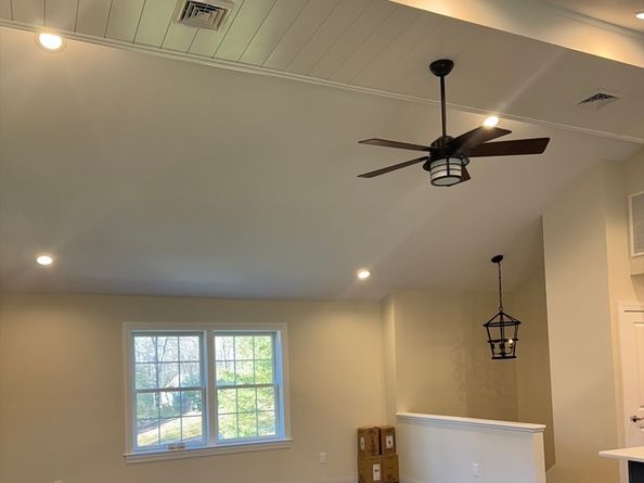 104 Hilltop Rd 2, Southbridge MA 01550