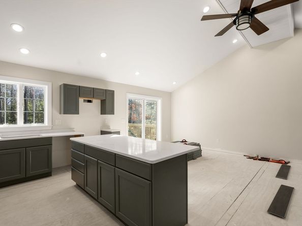 104 Hilltop Rd 2, Southbridge MA 01550