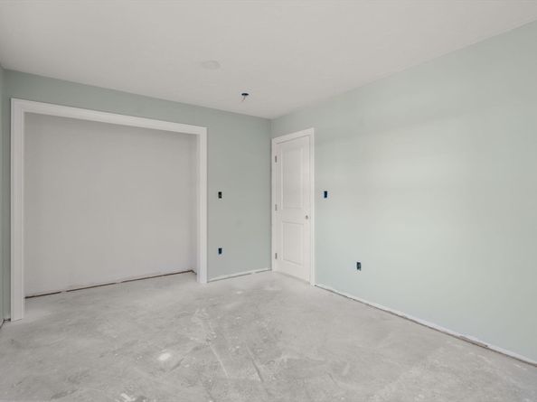 104 Hilltop Rd 2, Southbridge MA 01550