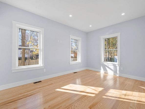 69 Readville Street A, Boston MA 02136