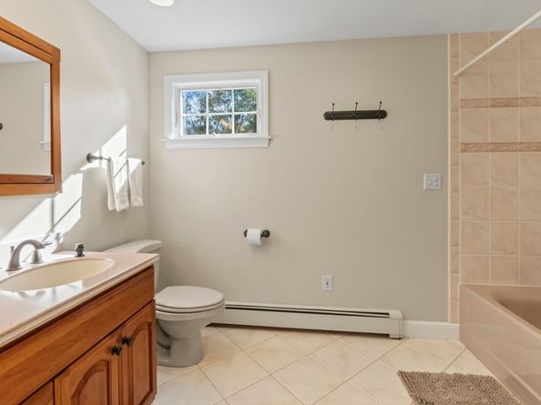 29 Kay Street, Westborough MA 01581