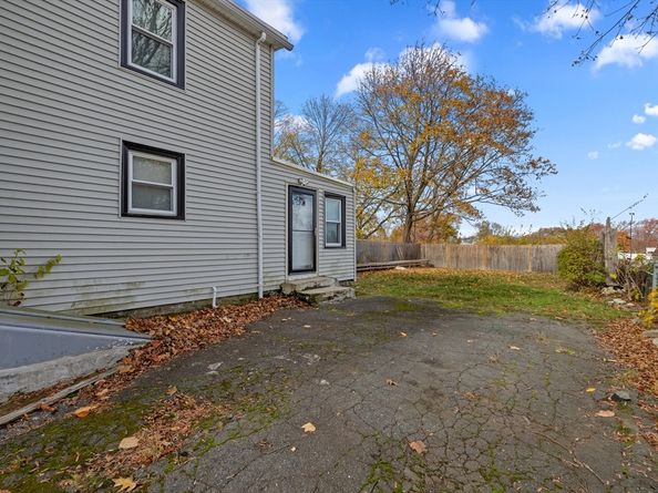 20 Rosseter St, Boston MA 02121