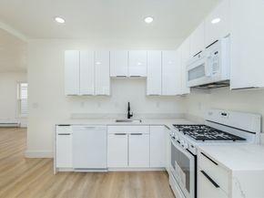 33 Florence St, Worcester MA 01610