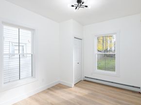 33 Florence St, Worcester MA 01610