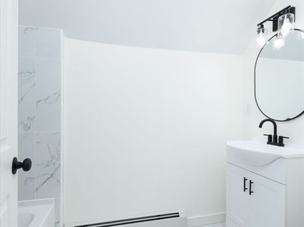 33 Florence St, Worcester MA 01610