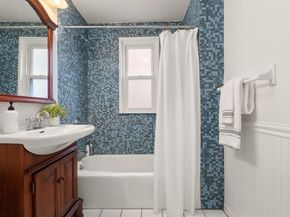 24 Cambridge Terrace 2, Cambridge MA 02140