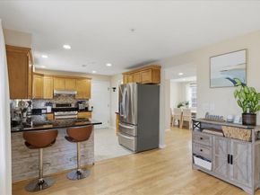 137 Clear Pond Dr 137, Walpole MA 02081