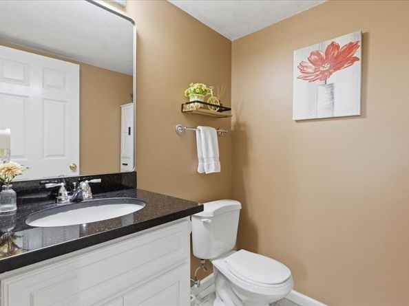 137 Clear Pond Dr 137, Walpole MA 02081