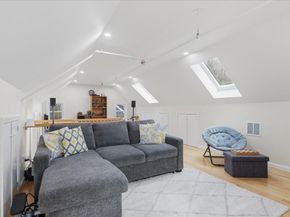 137 Clear Pond Dr 137, Walpole MA 02081