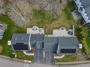 137 Clear Pond Dr 137, Walpole MA 02081