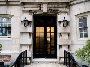 986 Memorial Drive 404, Cambridge MA 02138