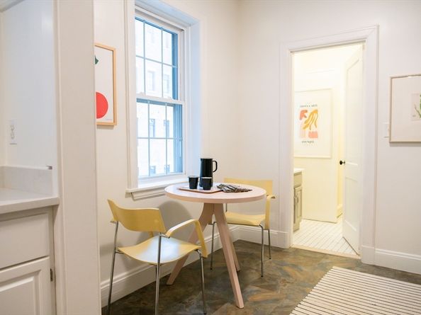 986 Memorial Drive 404, Cambridge MA 02138