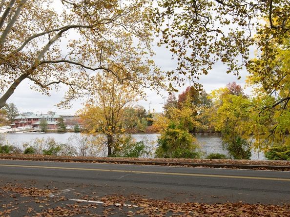 986 Memorial Drive 404, Cambridge MA 02138