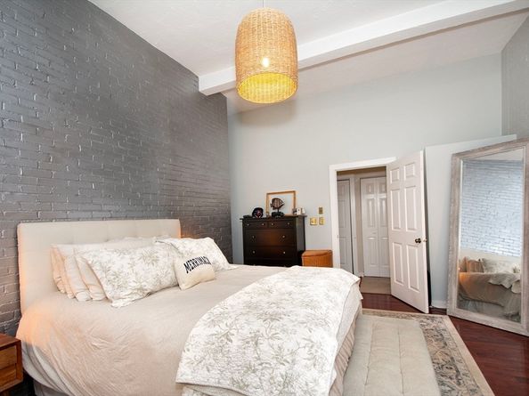 675 Pleasant St 8, Weymouth MA 02189