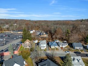 10 Huntington Avenue, Blackstone MA 01504