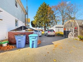 10 Huntington Avenue, Blackstone MA 01504