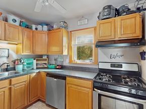 10 Huntington Avenue, Blackstone MA 01504