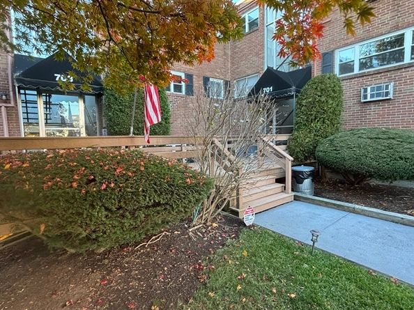 701 Adams 9, Boston MA 02122