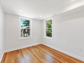 290 Washington St 2, Marblehead MA 01945