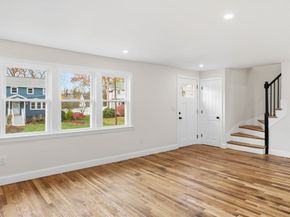 5 Shady Lane Dr, Burlington MA 01803