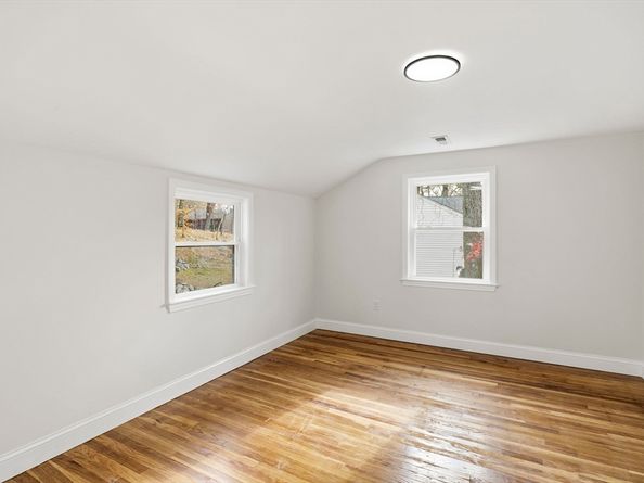 5 Shady Lane Dr, Burlington MA 01803