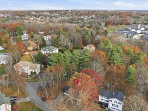 5 Shady Lane Dr, Burlington MA 01803