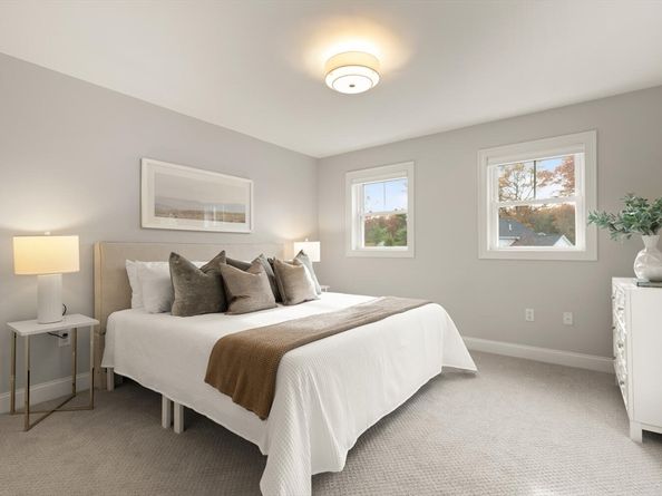 5 Barracks Road 5, Hudson MA 01749