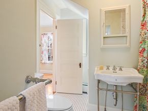 61 William St, Worcester MA 01609