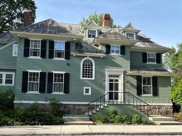 61 William St, Worcester MA 01609