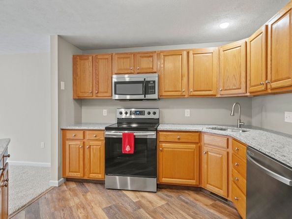 189 Bridle Cross Rd 189, Fitchburg MA 01420