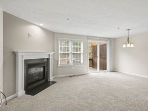 189 Bridle Cross Rd 189, Fitchburg MA 01420